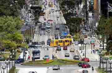  75% do IPVA 2025 já foi pago em todo o Paraná; confira o ranking das cidades